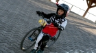 Dal den v sedle  BMX